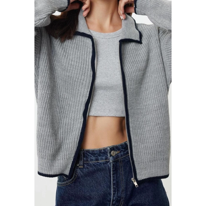 Women Fashion Stylish Regular Polo Collar Regular Piping Zippered Knitwear Cardigan