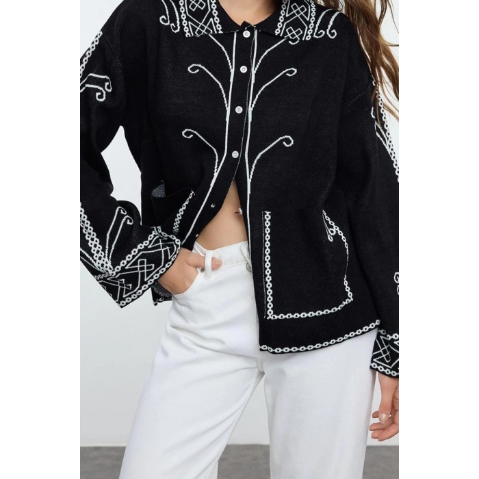 Women Fashion Stylish Regular Polo Collar Regular Ethnic Patterned Knitwear Cardigan