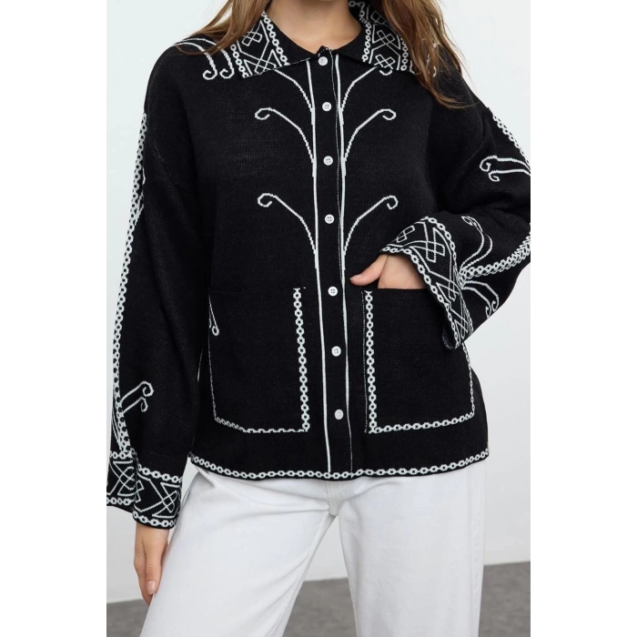 Women Fashion Stylish Regular Polo Collar Regular Ethnic Patterned Knitwear Cardigan