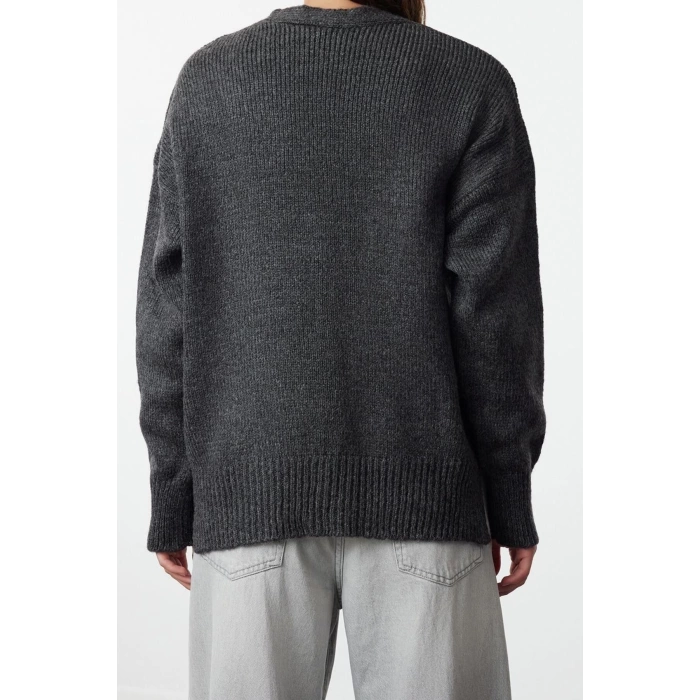 Women Fashion Stylish Regular V Neck Long Sleeve Plain Basic Soft Texture Knitwear Cardigan