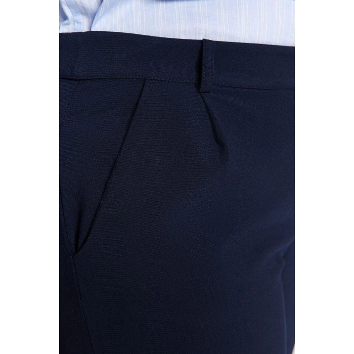 Kadın Büyük Beden Geniş Paça Uzun Boy Dokuma Çift Düğmeli Asimetrik Patlı Bol Paça Kumaş Pantolon