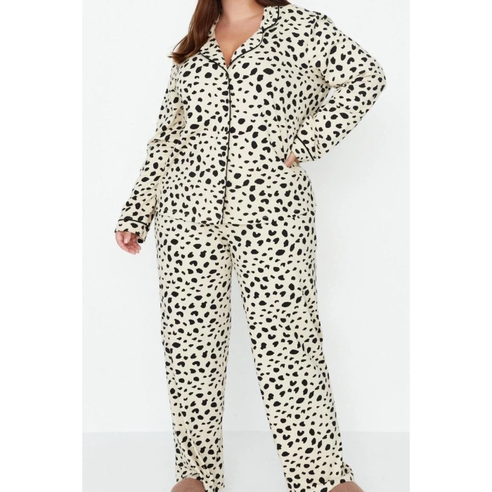 Kadın Moda Şık Büyük Beden Gömlek Yaka Boru Paça Uzun Kol Animal Desenli Örme Pijama Takımı