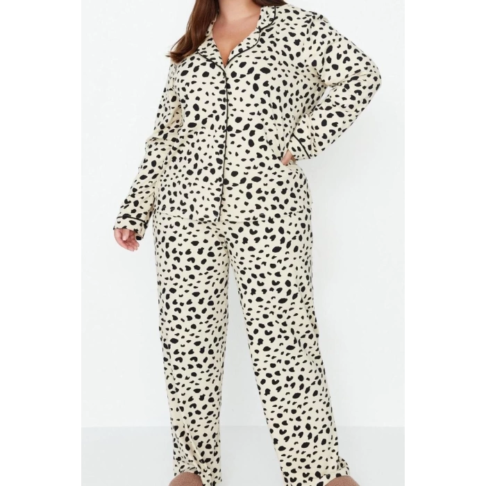 Kadın Moda Şık Büyük Beden Gömlek Yaka Boru Paça Uzun Kol Animal Desenli Örme Pijama Takımı