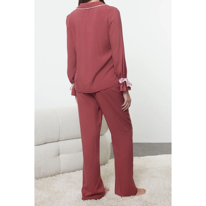 Kadın Moda Şık Gömlek Yaka Geniş Paça Uzun Kol Koyu Bağlama Kurdeleli Viskon Dokuma Pijama Takımı