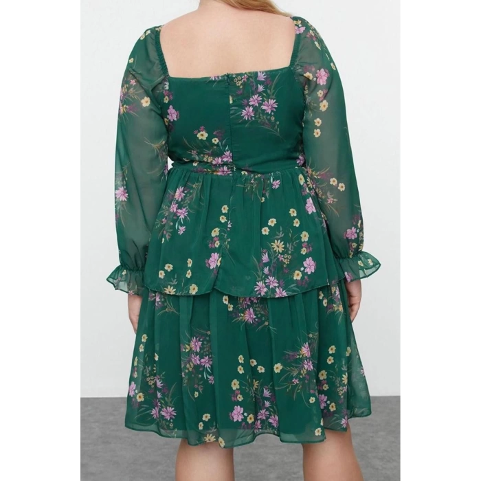 Women Fashion Stylish Plus Size Mini Length Square Neck Relaxed Chiffon Woven Plus Size Dress