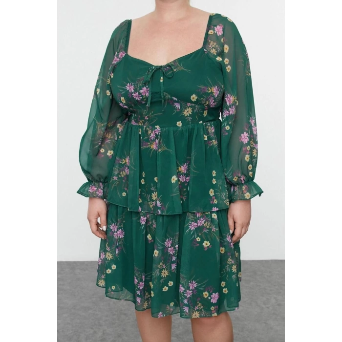 Women Fashion Stylish Plus Size Mini Length Square Neck Relaxed Chiffon Woven Plus Size Dress