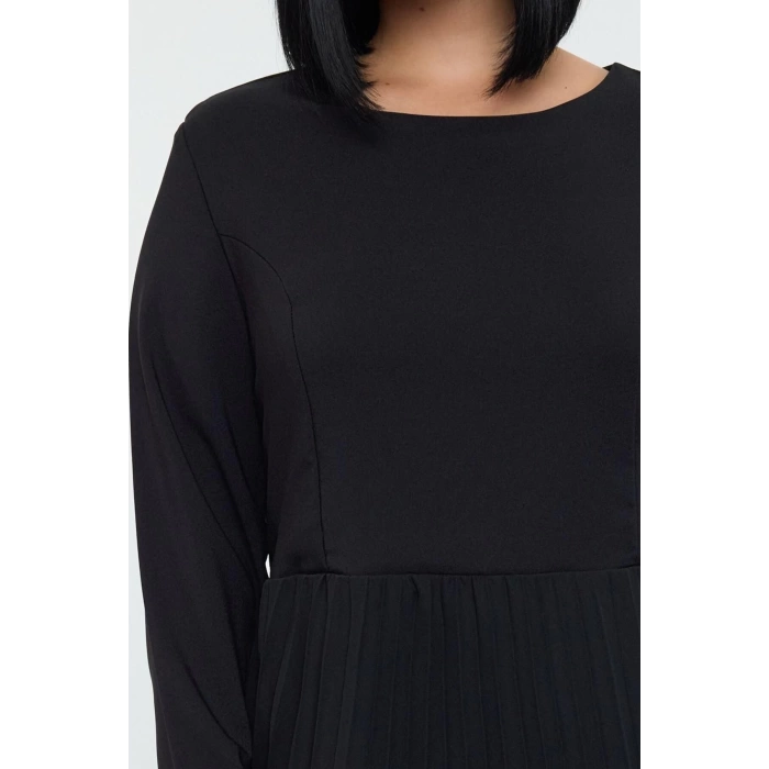 Women Fashion Stylish Plus Size Midi Length Crew Neck Relaxed Skirt Lined Chiffon Pleated Woven Dress