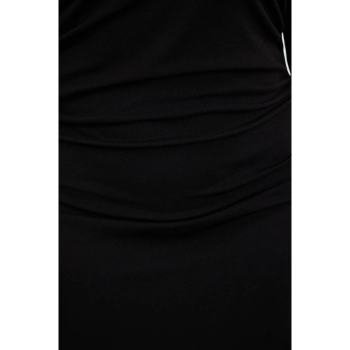 Women Fashion Stylish Plus Size Maxi Length Crew Neck Slim Gathered Detail Shift Knitted Plus Size Dress