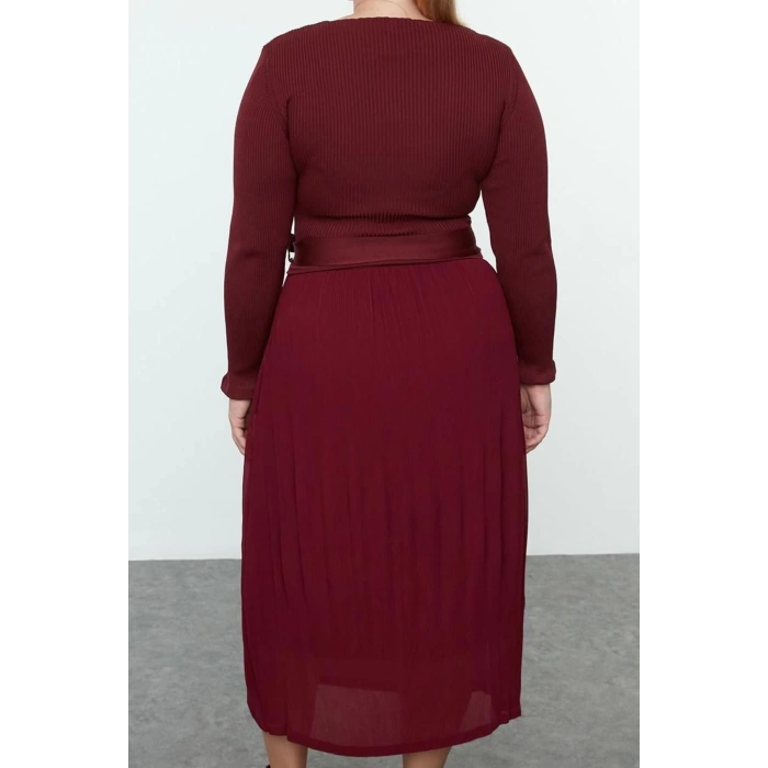 Kadın Moda Şık Büyük Beden Midi Boy V Yaka Fitted Eteği Piliseli Dokuma Mix Triko Elbise