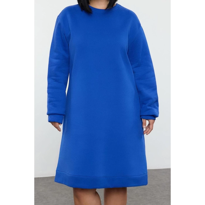 Women Fashion Stylish Plus Size Midi Length Crew Neck Relaxed 2 Yarn Non-raised Knitted Plus Size Dress