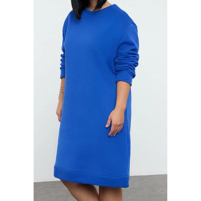 Women Fashion Stylish Plus Size Midi Length Crew Neck Relaxed 2 Yarn Non-raised Knitted Plus Size Dress