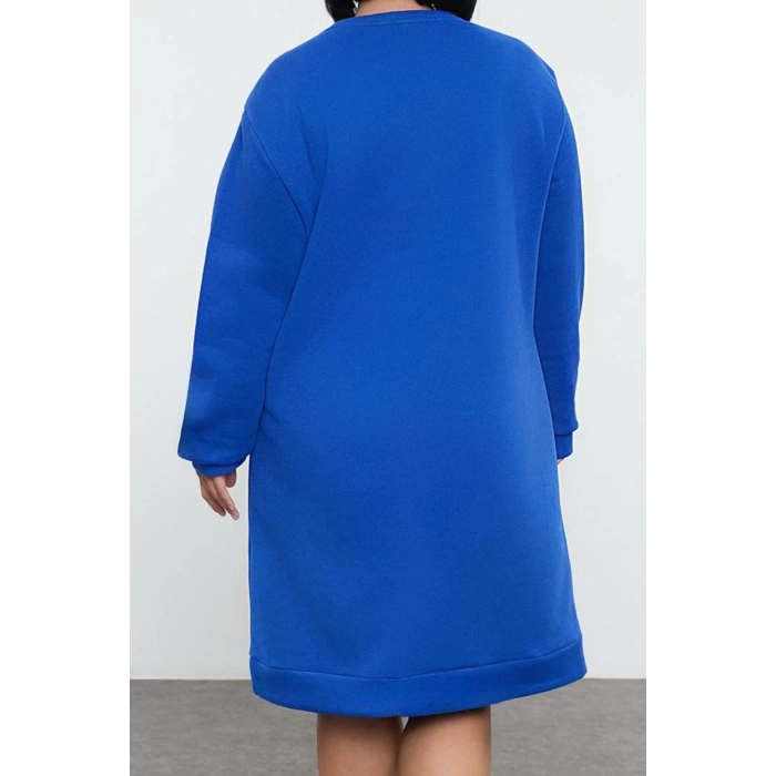 Women Fashion Stylish Plus Size Midi Length Crew Neck Relaxed 2 Yarn Non-raised Knitted Plus Size Dress