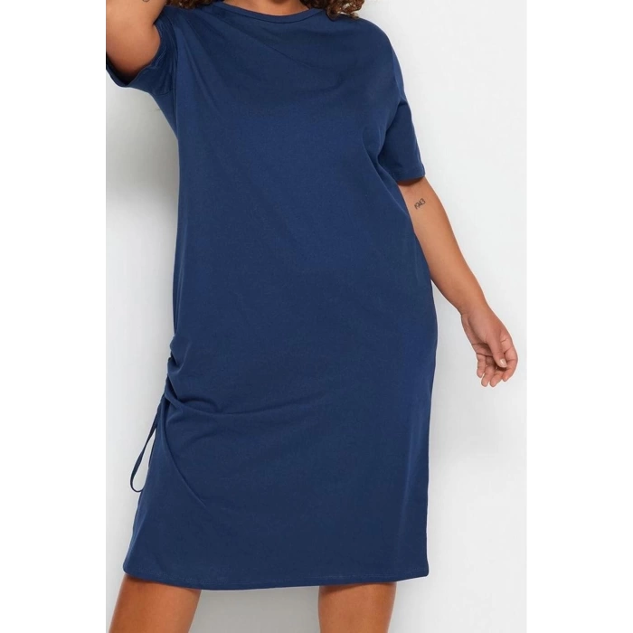 Kadın Moda Şık Büyük Beden Midi Boy Bisiklet Yaka Relaxed Yandan Büzgülü ve Yırtmaçlı Örme Elbise