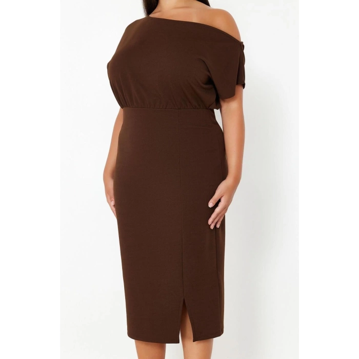 Kadın Moda Şık Büyük Beden Midi Boy Kayık Yaka Fitted Tek Omuz Örme Elbise