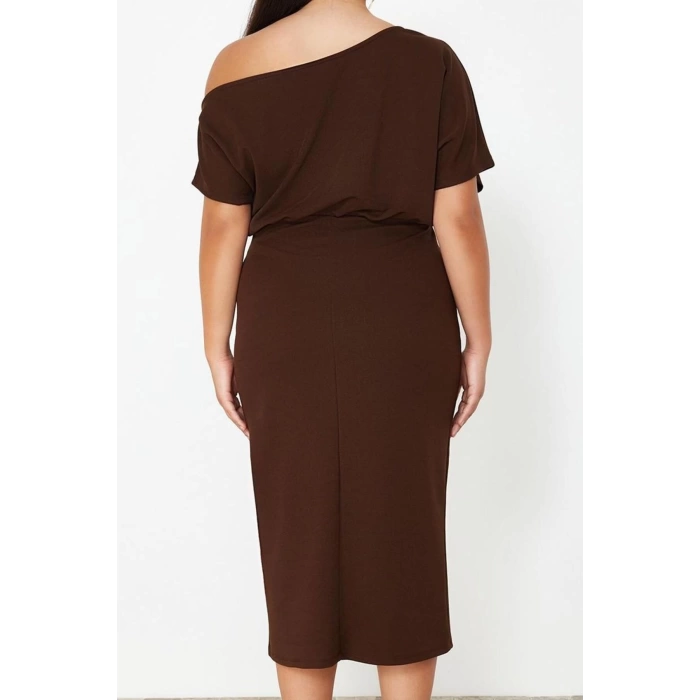 Kadın Moda Şık Büyük Beden Midi Boy Kayık Yaka Fitted Tek Omuz Örme Elbise