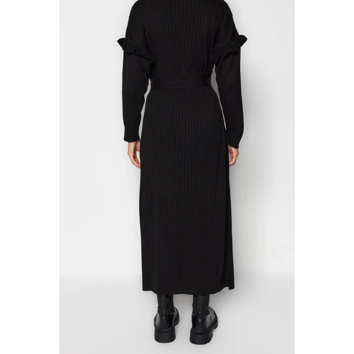Kadın Moda Şık Tesettür Maxi Boy Dik Yaka Regular Fırfır Detaylı Ribana Örme Elbise