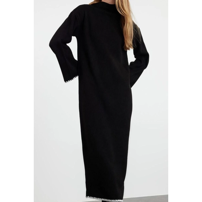 Women Fashion Stylish Hijab Maxi Length Crew Neck Relaxed Stitching Detailed Long Knit Dress