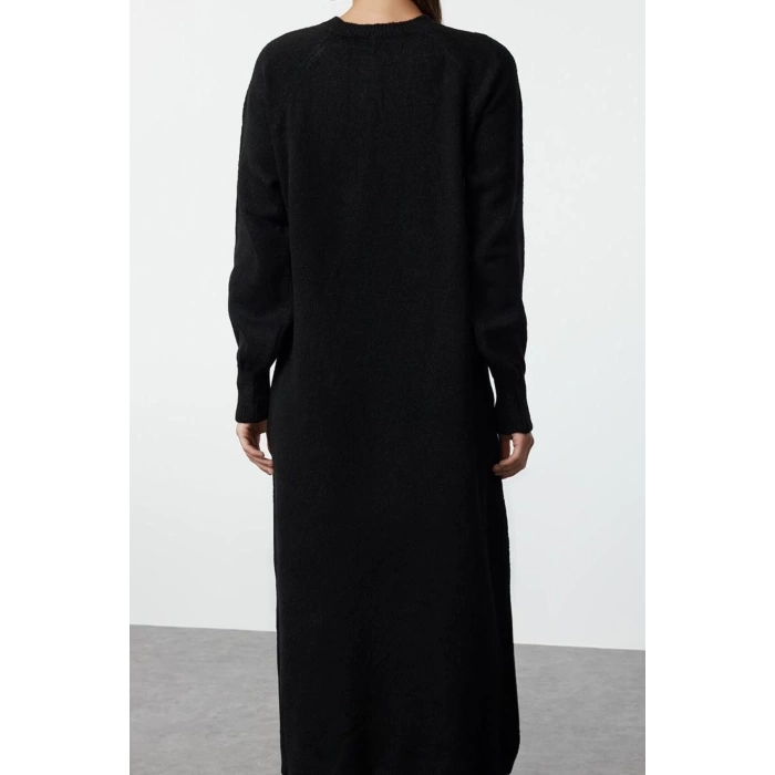 Women Fashion Stylish Hijab Maxi Length Crew Neck Relaxed Balloon Sleeve Soft Texture Knit Dress