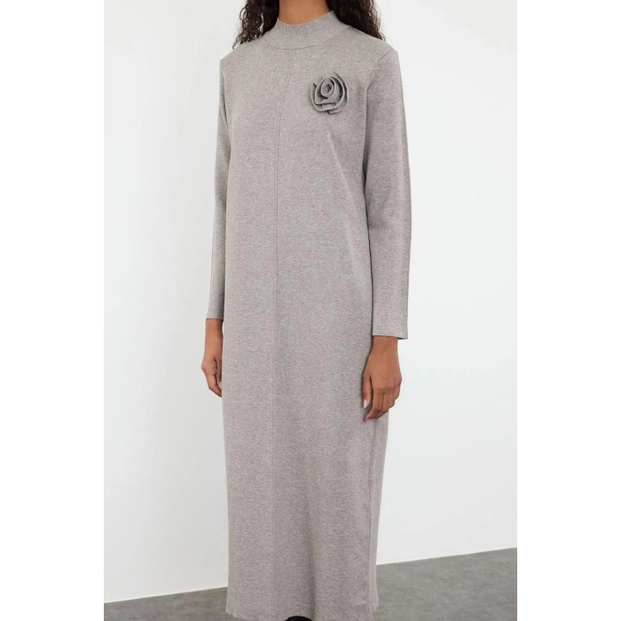 Women Fashion Stylish Hijab Long Stand Collar Regular Floral Detailed Knitwear Dress