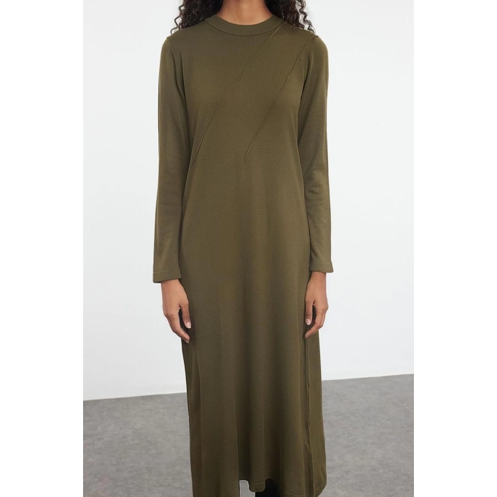 Women Fashion Stylish Hijab Maxi Length Crew Neck Fitted Ribbed Detailed Knit Dress