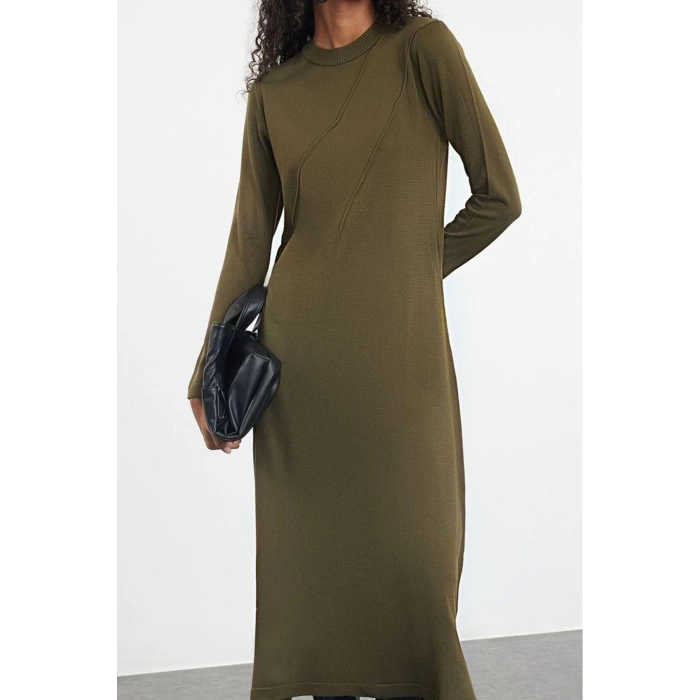 Women Fashion Stylish Hijab Maxi Length Crew Neck Fitted Ribbed Detailed Knit Dress
