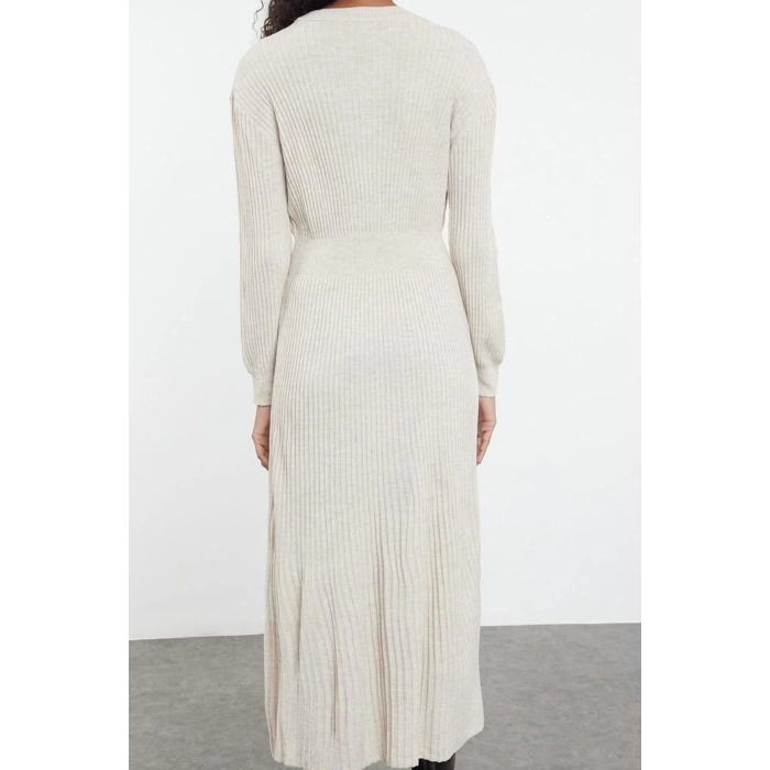 Kadın Moda Şık Tesettür Uzun Bisiklet Yaka Fitted Piliseli Triko Elbise