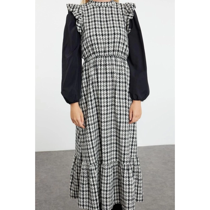 Kadın Moda Şık Tesettür Uzun Dik Yaka Regular Kolları Poplin Detaylı Dokuma Tüvit Elbise