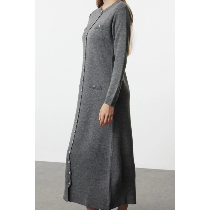 Kadın Moda Şık Tesettür Maxi Boy Bisiklet Yaka Fitted Triko Düğmeli Elbise