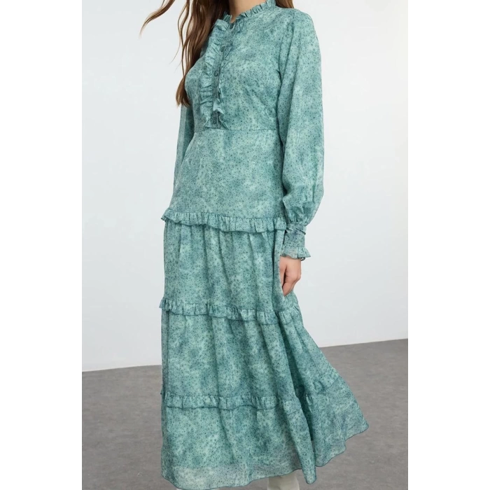 Kadın Moda Şık Tesettür Uzun Bisiklet Yaka Oversize Desenli Fırfırlı Dokuma Elbise