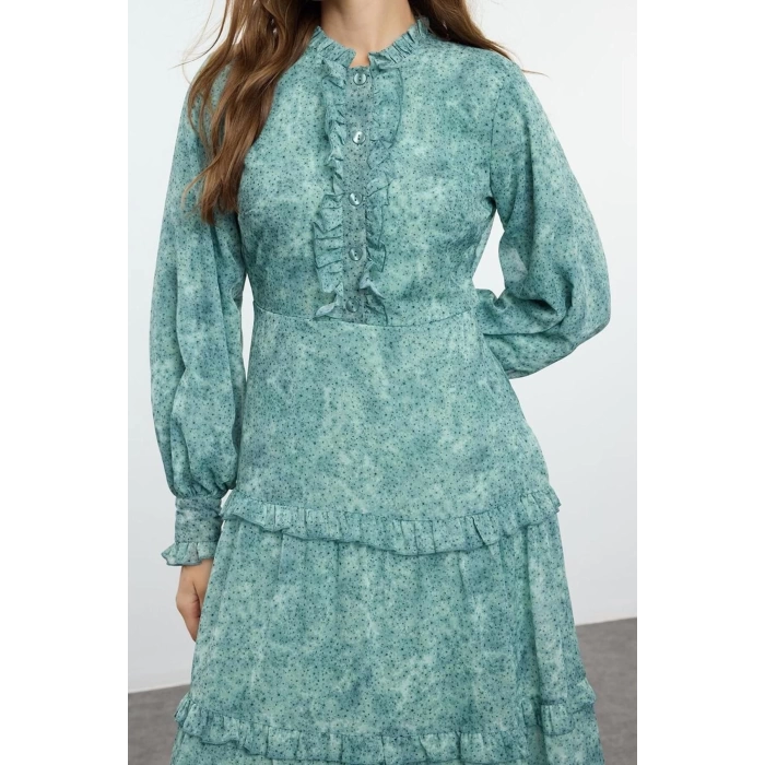 Kadın Moda Şık Tesettür Uzun Bisiklet Yaka Oversize Desenli Fırfırlı Dokuma Elbise