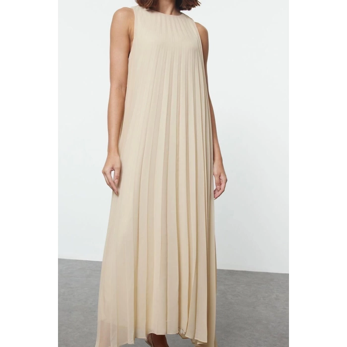 Women Fashion Stylish Hijab Long Crew Neck Regular Pleated Woven Underwear Dress