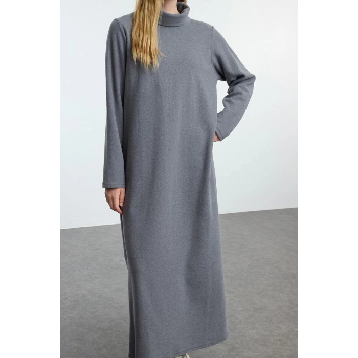 Kadın Moda Şık Tesettür Maxi Boy Dik Yaka Regular Örme Elbise