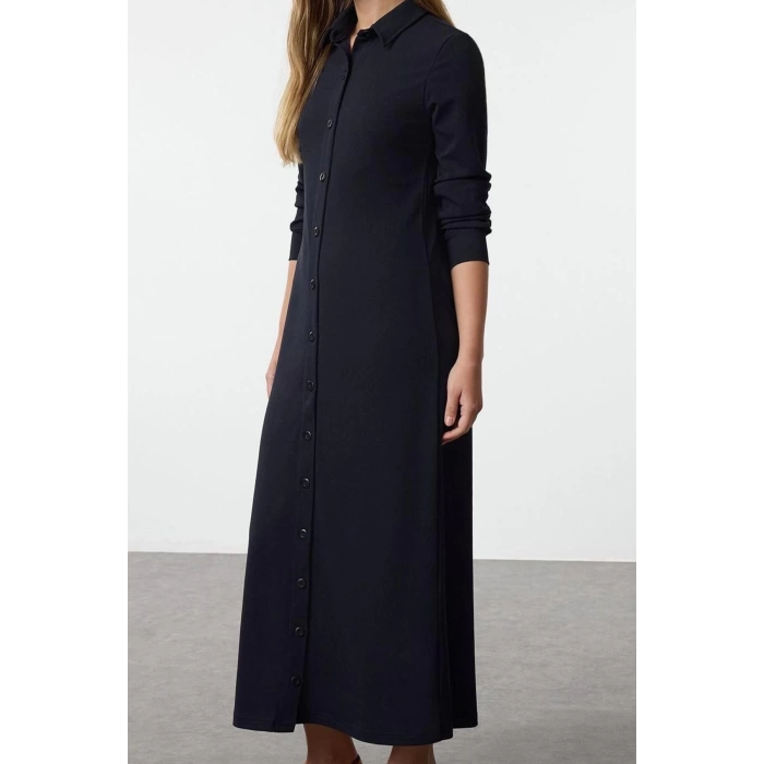 Women Fashion Stylish Hijab Midi Length Crew Neck Relaxed Buttoned Knitted Dress