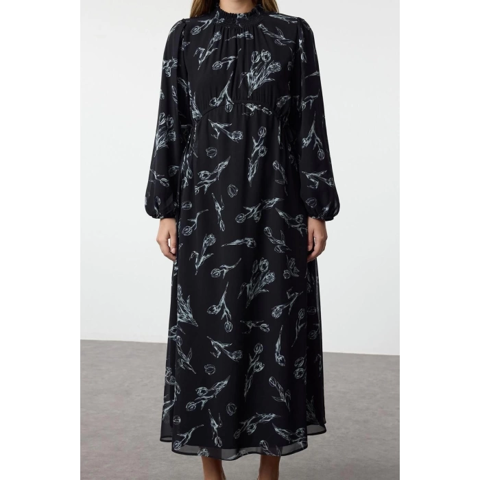 Women Fashion Stylish Hijab Maxi Length Stand Collar Regular Chiffon Floral Patterned Woven Dress