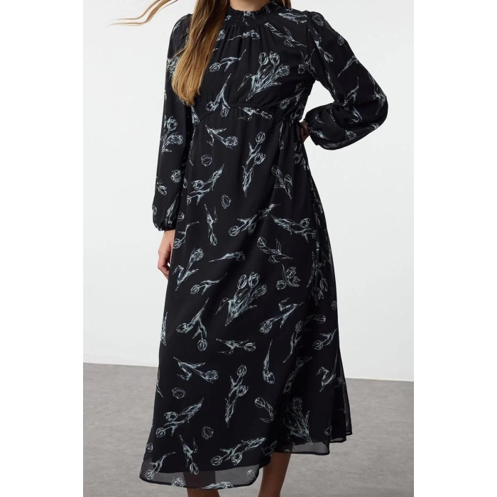 Women Fashion Stylish Hijab Maxi Length Stand Collar Regular Chiffon Floral Patterned Woven Dress