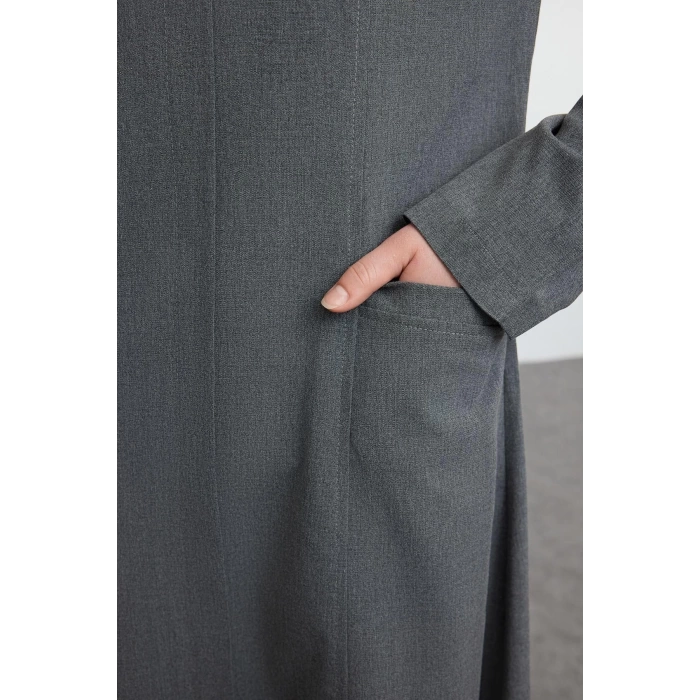 Kadın Moda Şık Tesettür Maxi Boy Bisiklet Yaka Fitted Cep Detaylı Dokuma Elbise