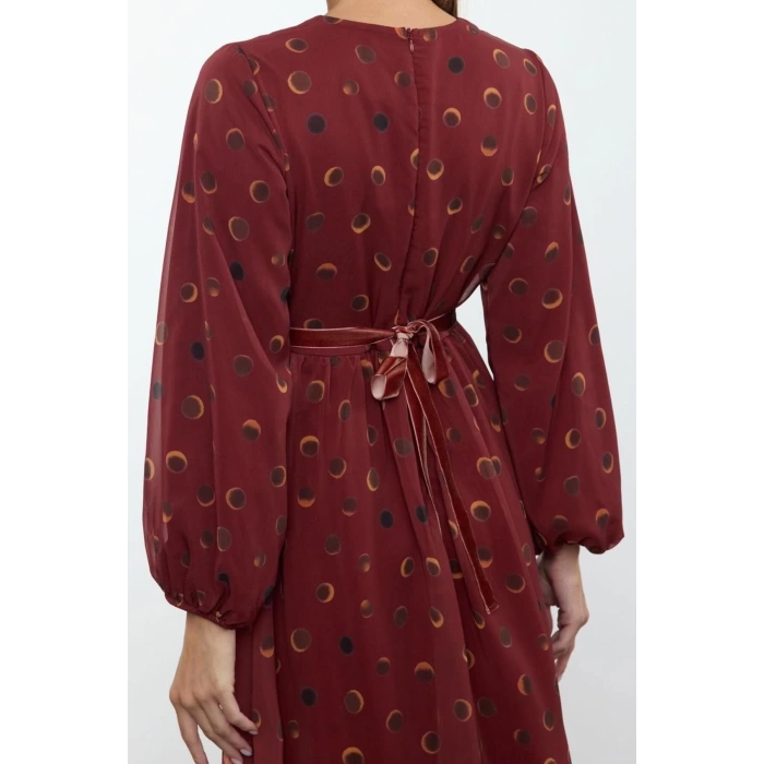 Women Fashion Stylish Hijab Maxi Length Crew Neck Regular Chiffon Stripe Detail Patterned Woven Dress