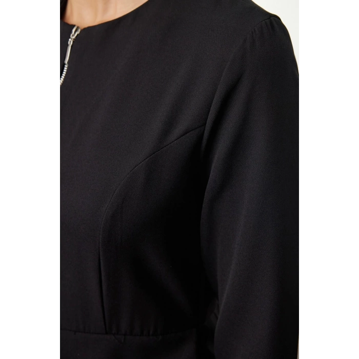 Women Fashion Stylish Hijab Maxi Length Crew Neck Regular Zipper Detail Pleated Woven Dress