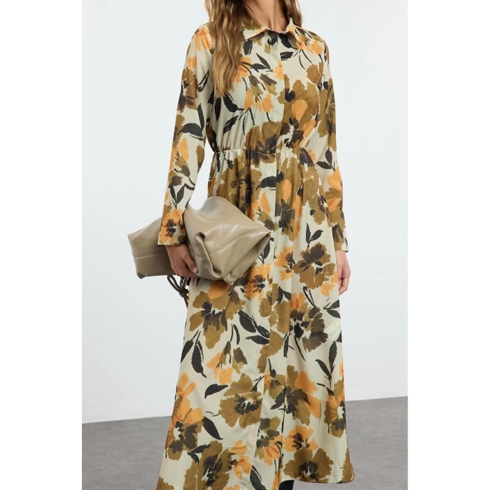 Women Fashion Stylish Hijab Maxi Length Shirt Collar Regular Floral Pattern Pleated Woven Dress