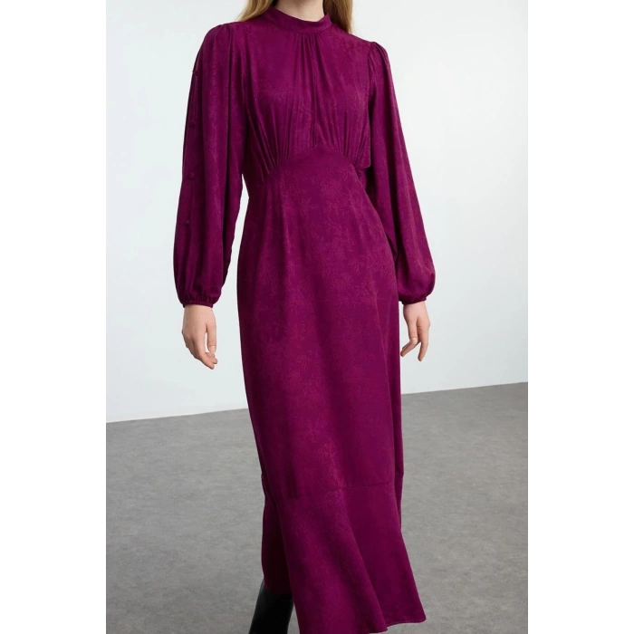 Women Fashion Stylish Hijab Maxi Length Crew Neck Regular Jacquard Floral Woven Dress