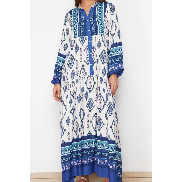 Women Fashion Stylish Hijab Maxi Length V Neck Relaxed Floral Patterned Woven Viscose Dress