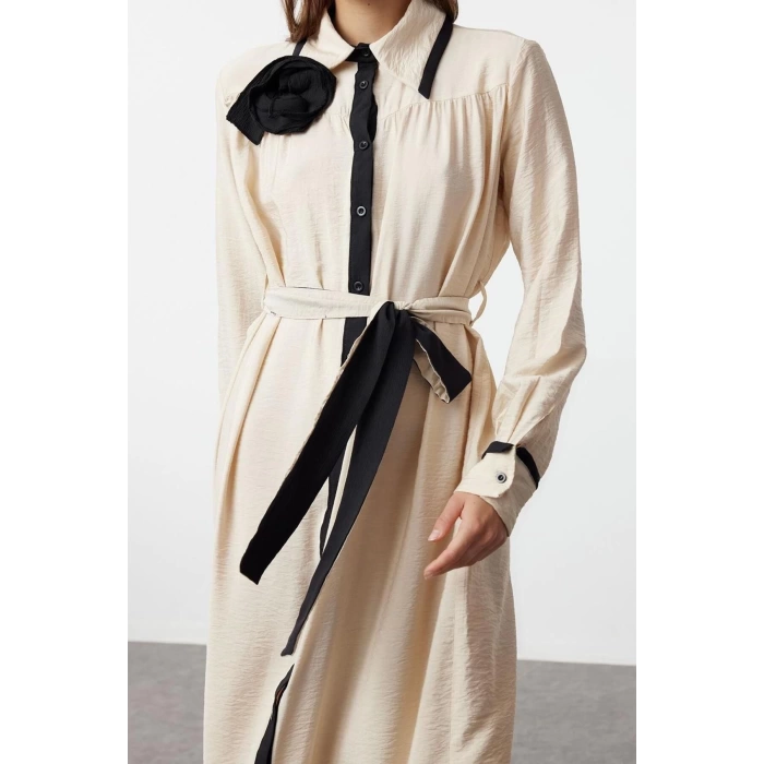 Womens Hijab Maxi Length Shirt Collar Regular Black Piping and Rose Detailed Belted Woven Shirt Dress