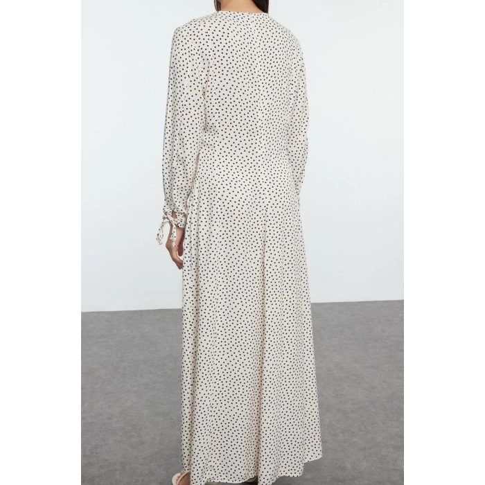 Women Fashion Stylish Hijab Maxi Length Crew Neck Regular Polka Dot Patterned Woven Dress