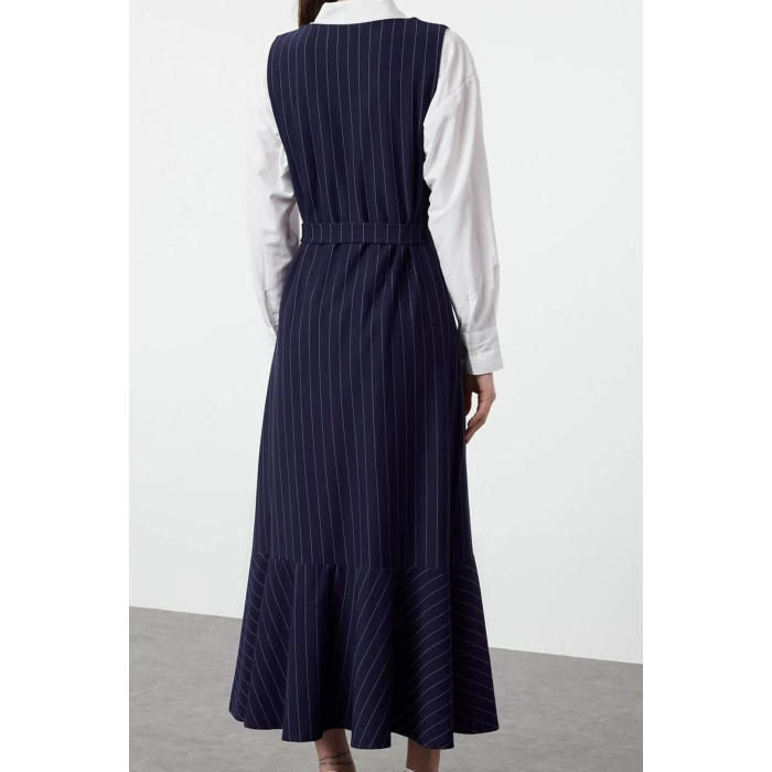 Kadın Moda Şık Tesettür Uzun V Yaka Relaxed Çizgili Dokuma Jile Elbise