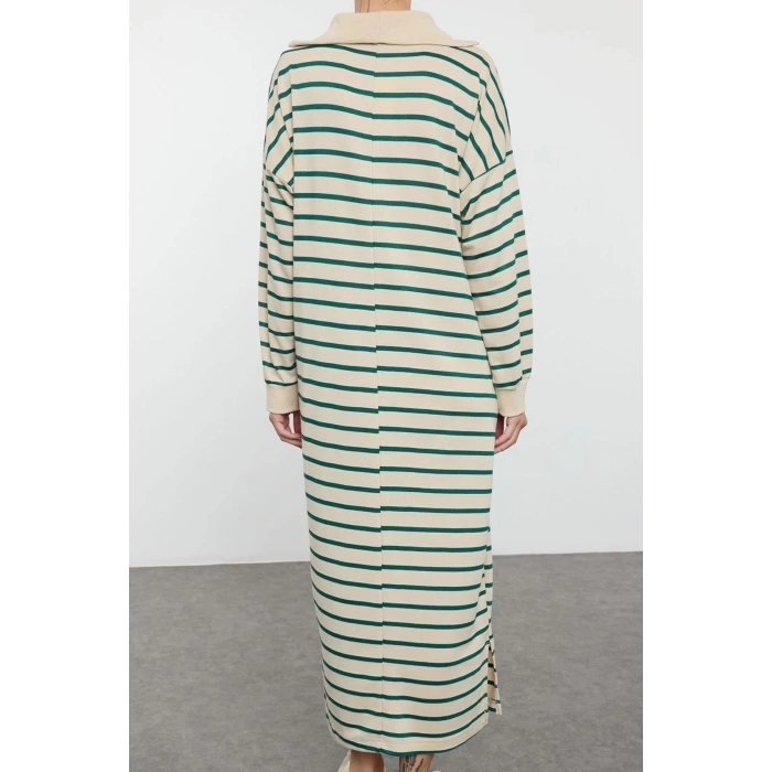Women Fashion Stylish Hijab Maxi Length Turn-down Collar Relaxed Striped Zipper Detail Long Knitted Dress