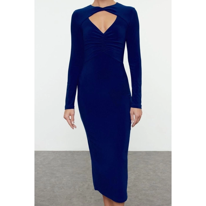 Women Fashion Stylish Midi Length Crew Neck Fitted Bodycon Cut Out Window Detail Knitted Dress