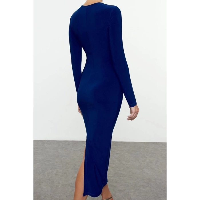 Women Fashion Stylish Midi Length Crew Neck Fitted Bodycon Cut Out Window Detail Knitted Dress