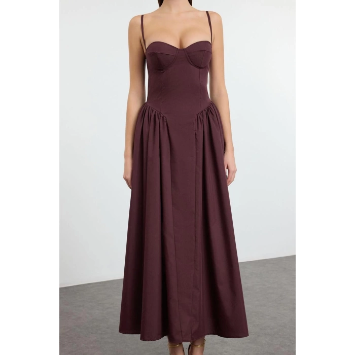 Kadın Moda Şık Midi Boy Kalp Yaka Fitted A-Kesim Poplin Dokuma Elbise
