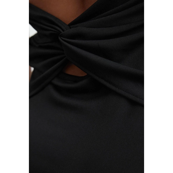 Kadın Moda Şık Midi Boy Kare Yaka Fitted Sırt Detaylı Vücuda Oturan Örme Elbise