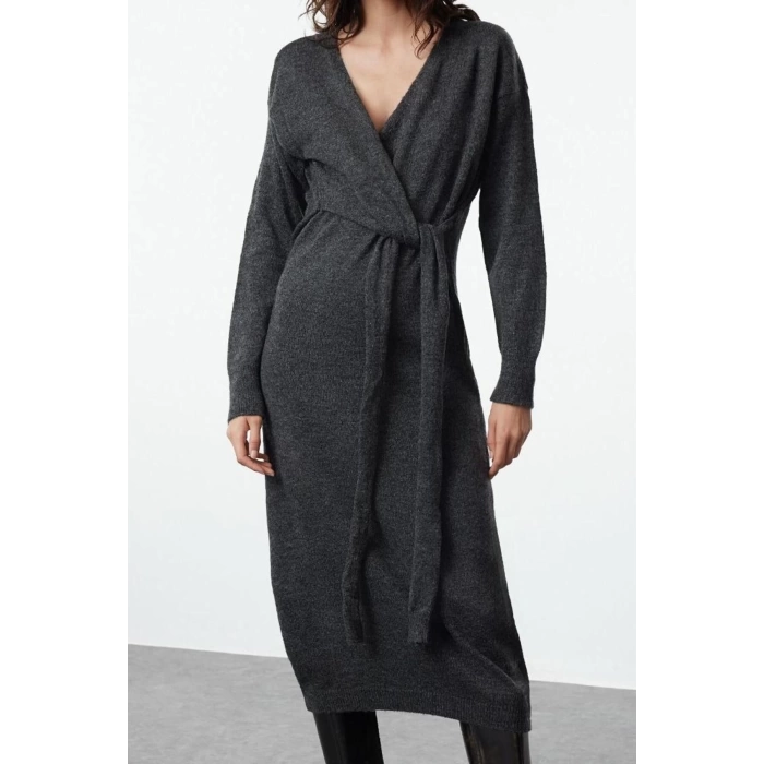 Women Fashion Stylish Midi Length Double Breasted Soft Texture Knitwear Collar Tie Dress